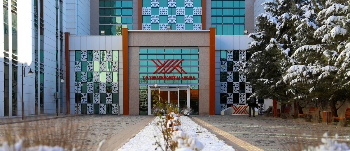 YÖK'ün Vakıf Üniversiteleri Ücret Düzenlemesi