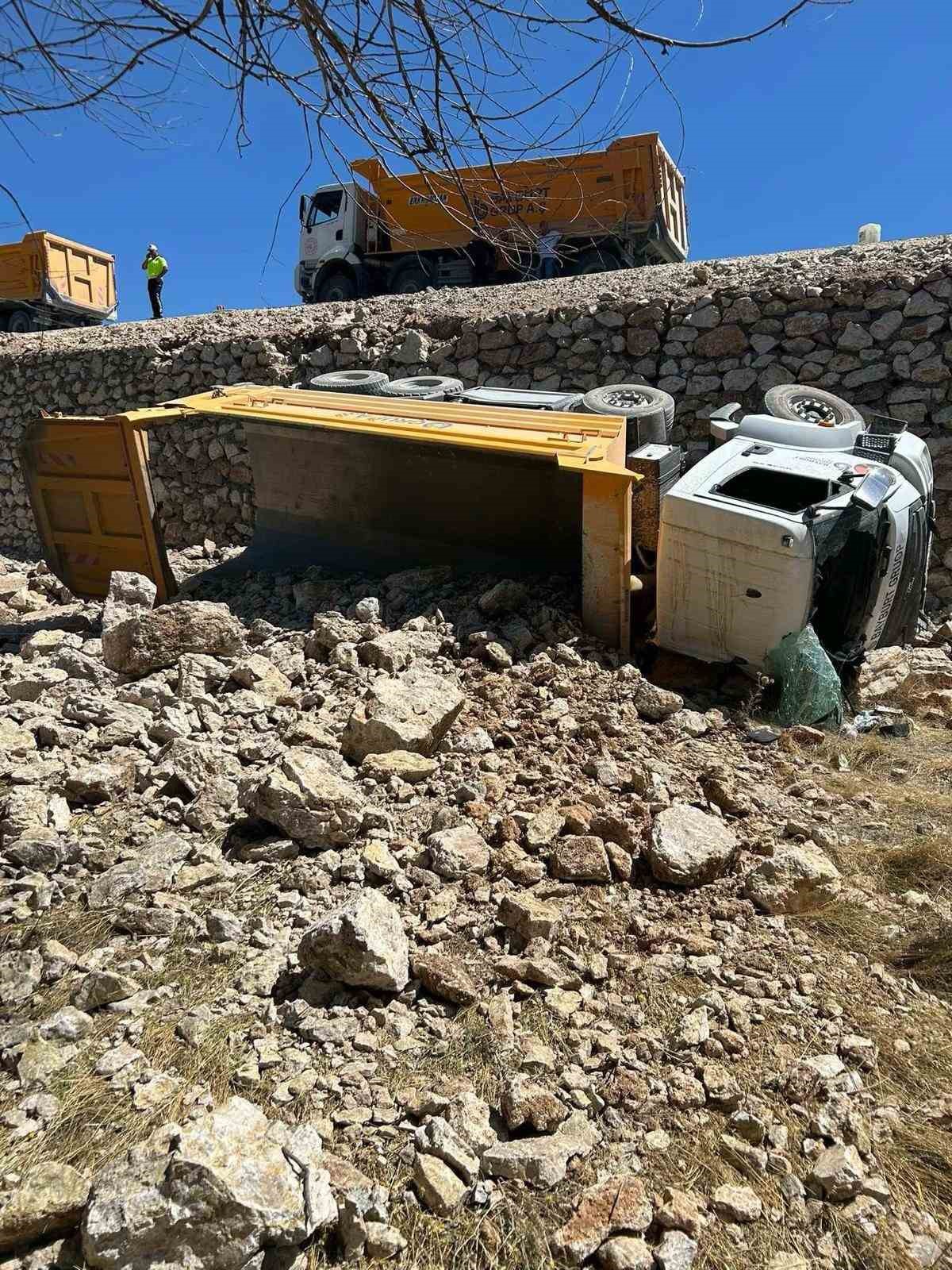 Korkuteli'nde Trafik Kazası: 1 Ölü