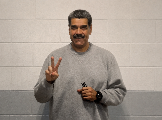 ABD'nin alıkoyduğu Maduro’dan aylar sonra iki yeni fotoğraf birden