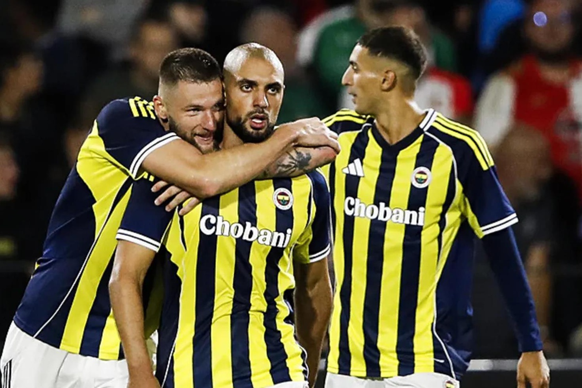 Amrabat Fenerbah&ccedil;e&rsquo;den ayrıldı, Avrupa devine imza atıyor