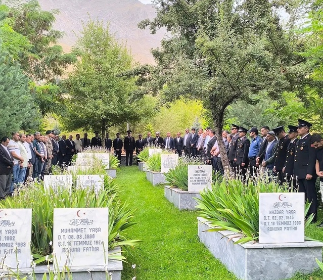 Zafer Bayramı Bahçesaray'da Kutlandı