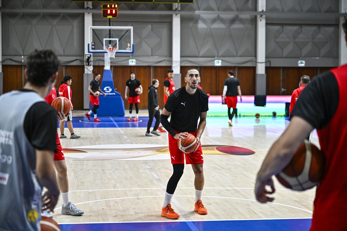 A Milli Takım İzlanda'da Galibiyet Peşinde