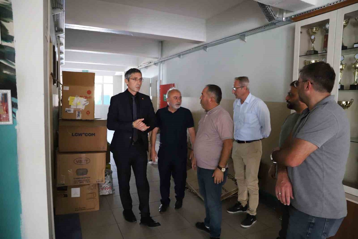 Bayburt'ta 6 okul yeni binasında eğitime hazır