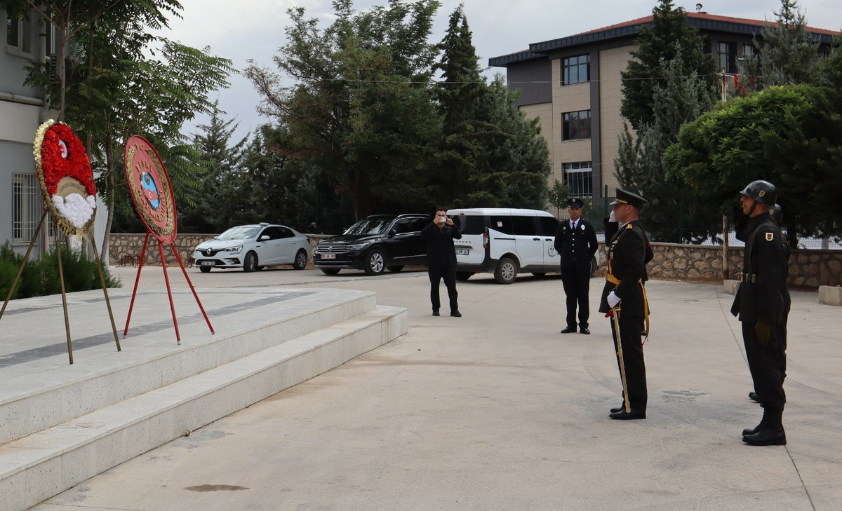 Besni'de 30 Ağustos Zafer Bayramı Töreni