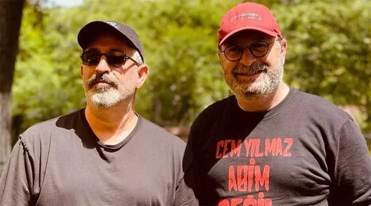 Cem Yılmaz kalp spazmı geçirdi; durumu iyi