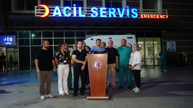 Cem Yılmaz hastaneye kaldırıldı