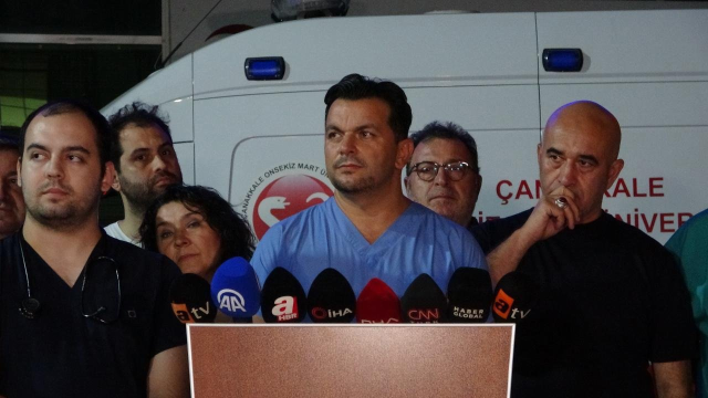 Cem Yılmaz yoğun bakımda! Doktorundan sağlık durumuna ilişkin açıklama