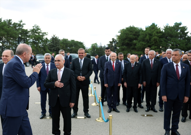 Cumhurbaşkanı Erdoğan ve devlet erkanı Anıtkabir'de! Atatürk'ün huzurunda Netanyahu'ya mesaj