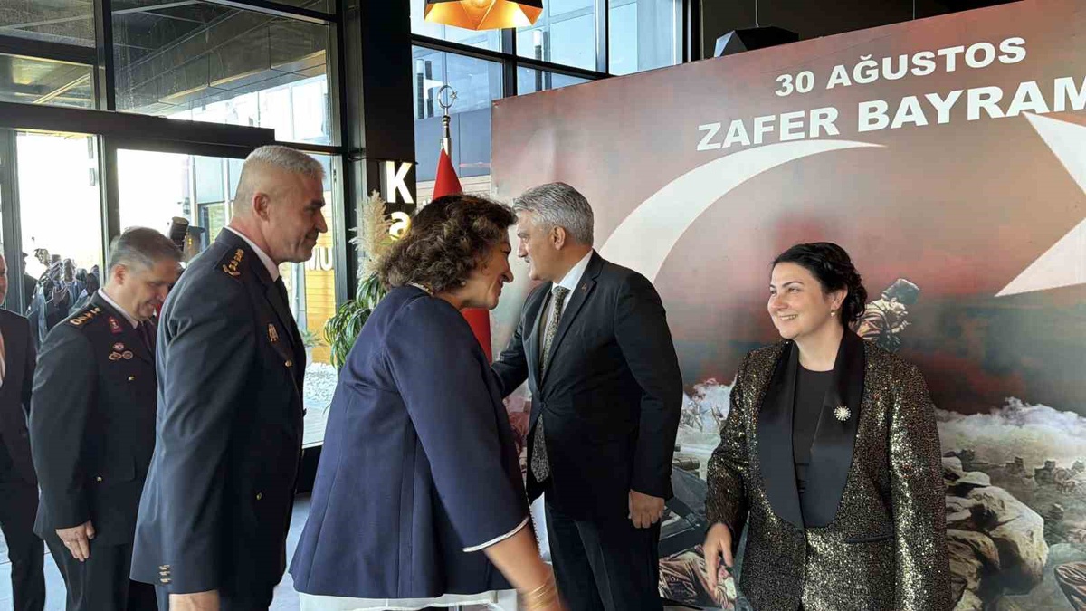 Düzce'de 30 Ağustos Resepsiyonu