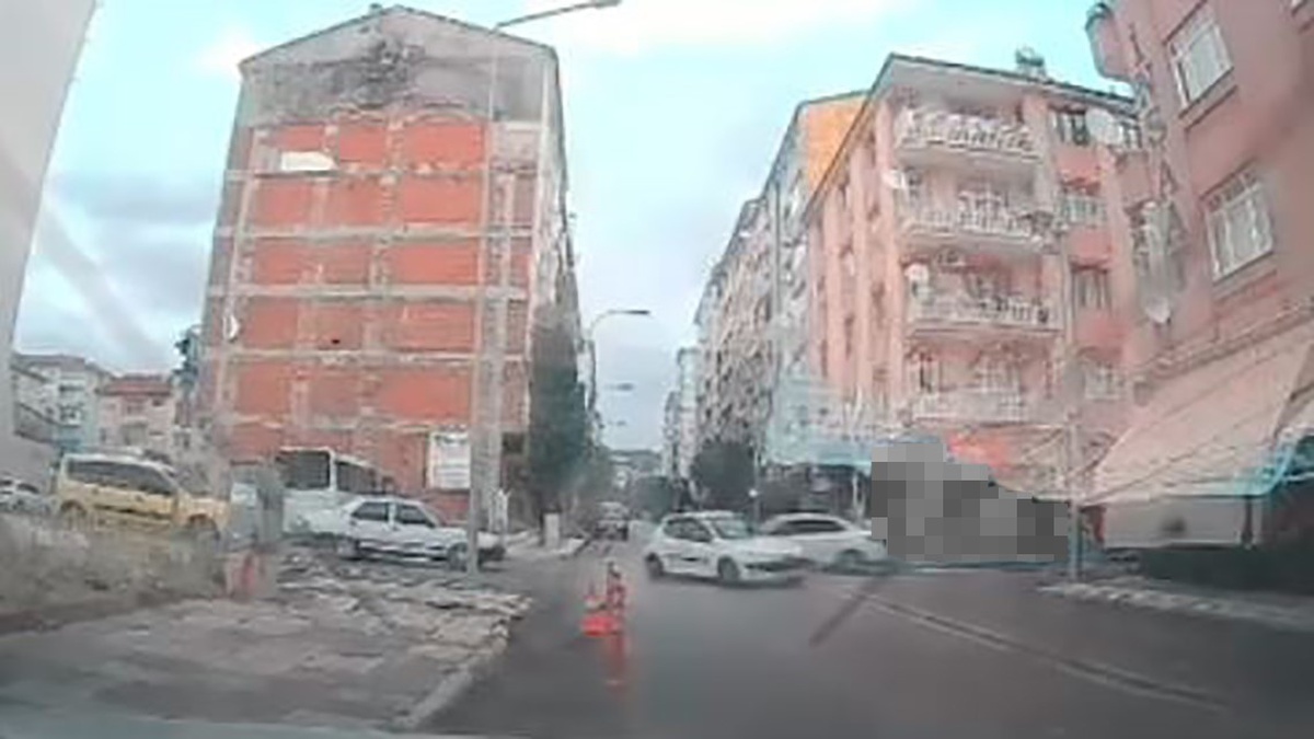 Elazığ'da Otomobil Kazası