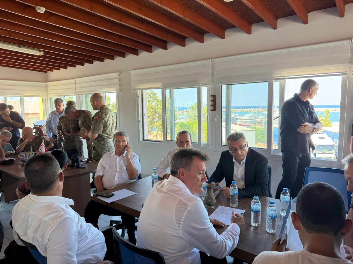 KKTC'de Gemi Kazası: Arama-Kurtarma Çalışmaları Devam Ediyor