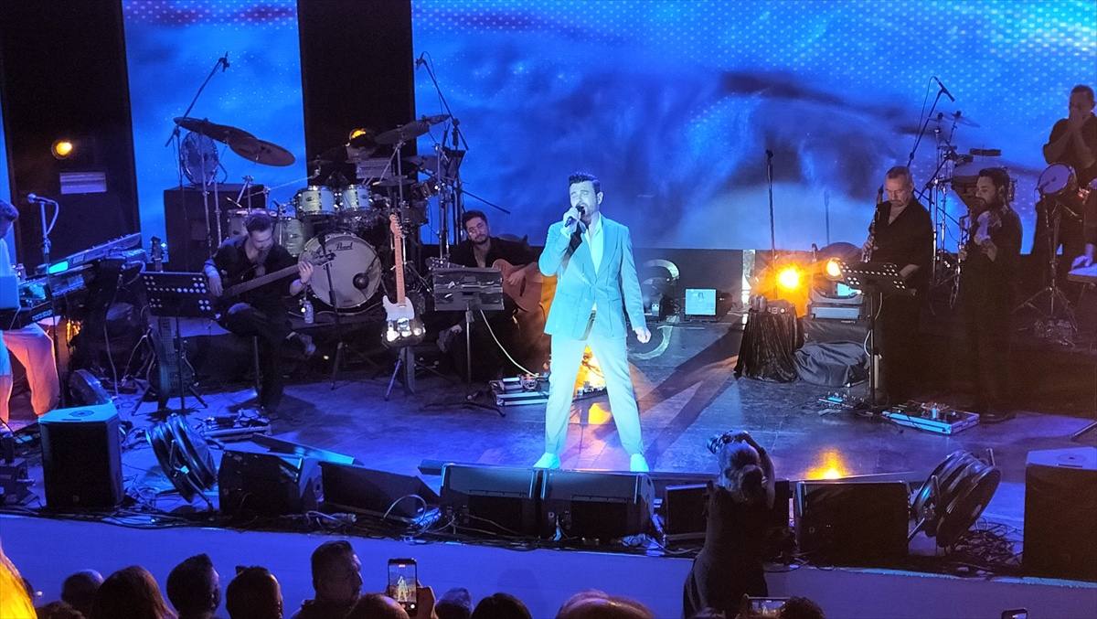 Gökhan Tepe, 30. Yılını Alanya\'da Kutladı