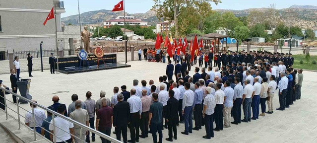 Gölbaşı'nda Zafer Bayramı Kutlaması