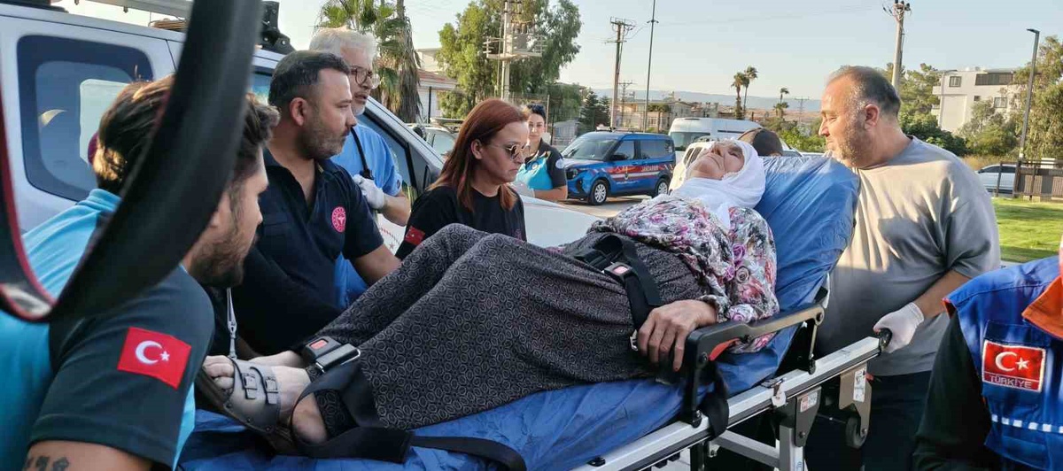 Feribot Kazasında Fenalaşan Kadın Hastaneye Kaldırıldı