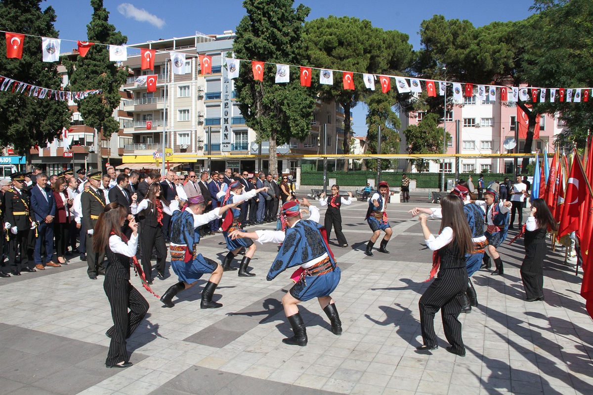 Manisa'da 30 Ağustos Zafer Bayramı Coşkuyla Kutlandı