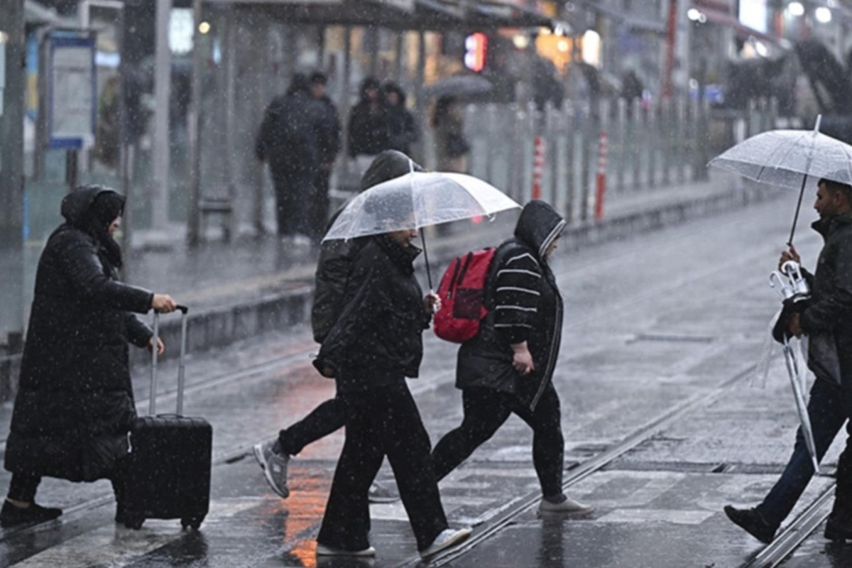 Meteoroloji'den sağanak uyarısı! Çok sayıda il için sarı ve turuncu alarm