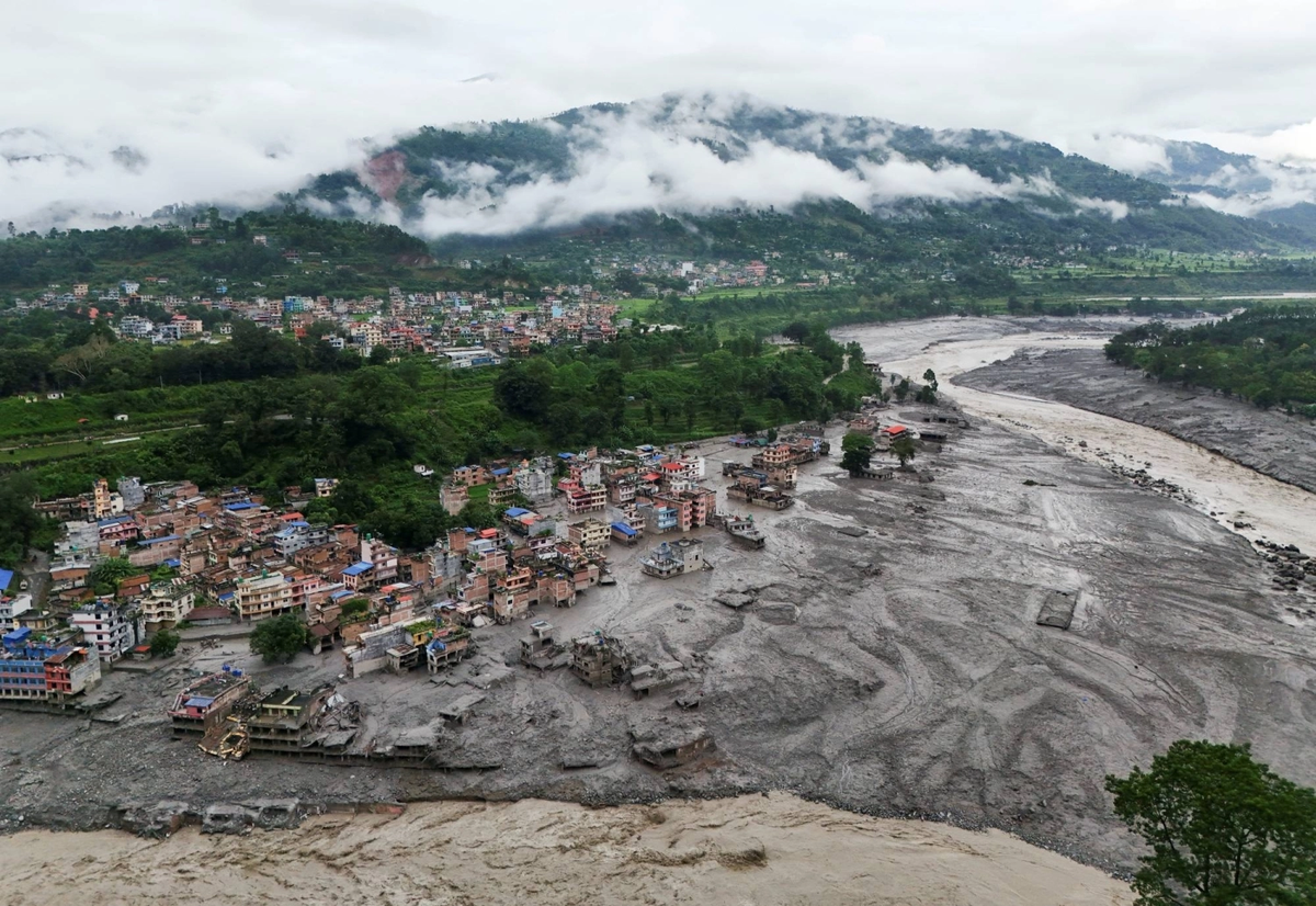 Nepal ve Tibet'teki Sel Felaketinde 750 Ölü