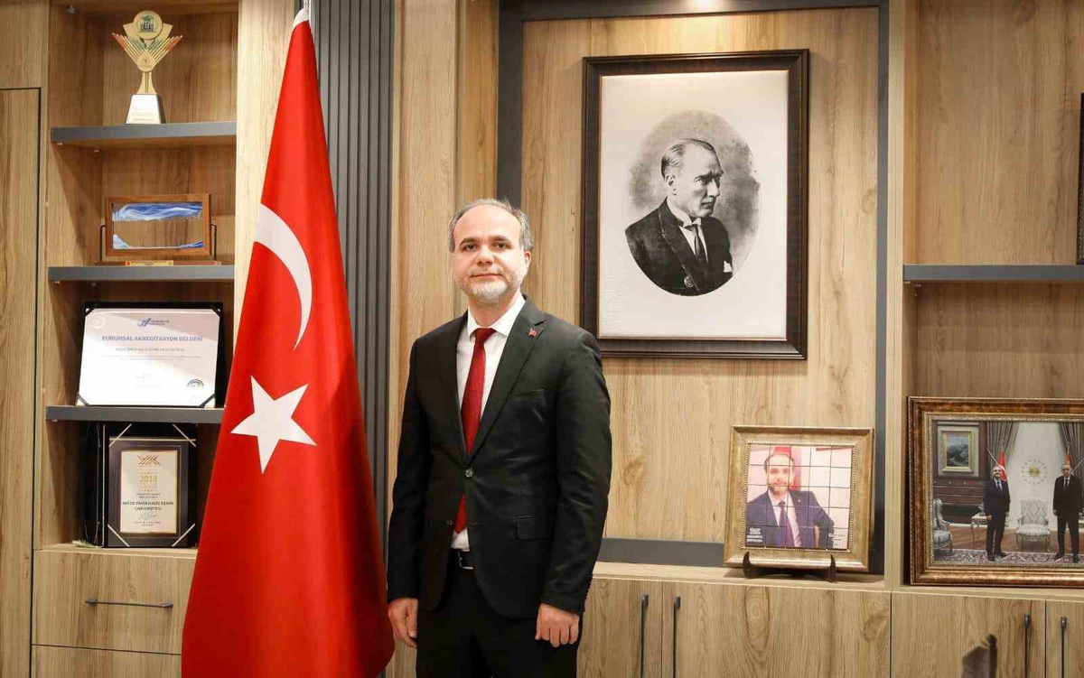 Rektör Uslu'dan 30 Ağustos Zafer Bayramı Mesajı