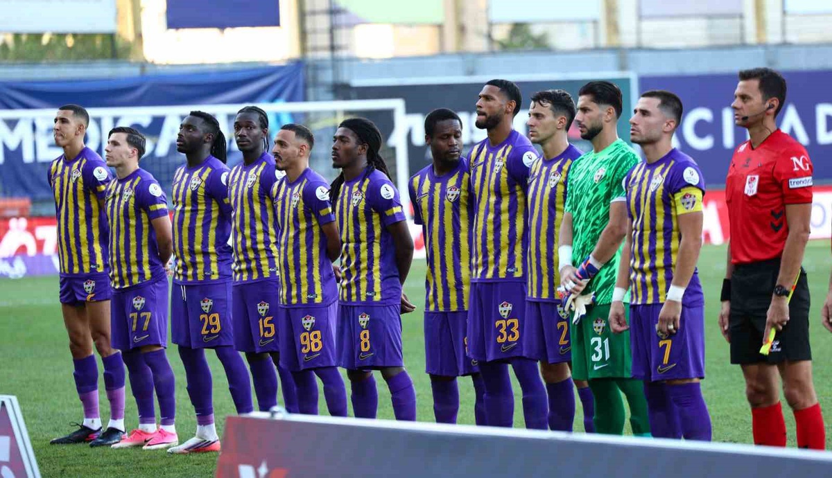 Eyüpspor - Alanyaspor Maçında İlk Dakikalar