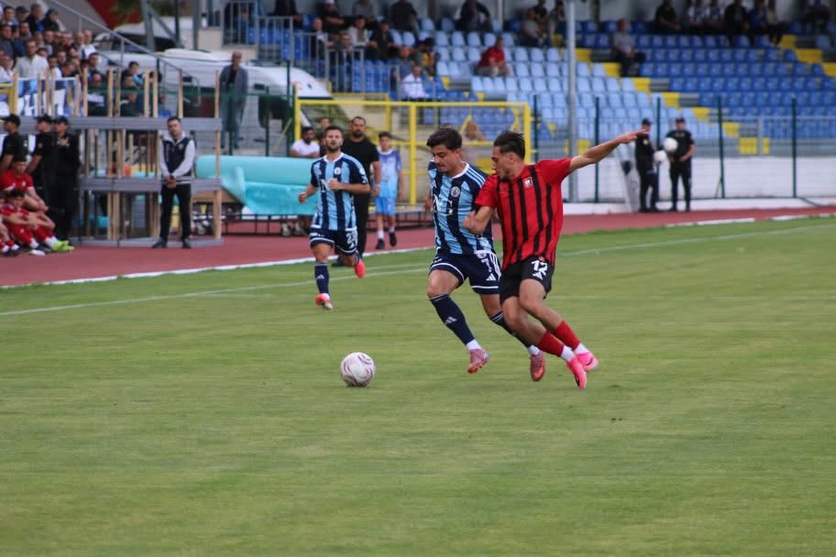 Uşakspor Zafer Kupası'nda Kütahyaspor'a Yenildi