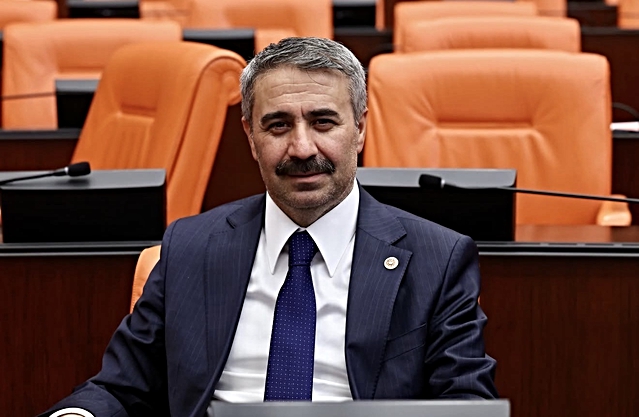 Çelikhan'da Dolu Hasarı Tütün Üretimini Vurdu