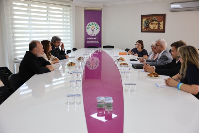 Almanya Yeşiller Partisi DEM Parti'yi Ziyaret Etti
