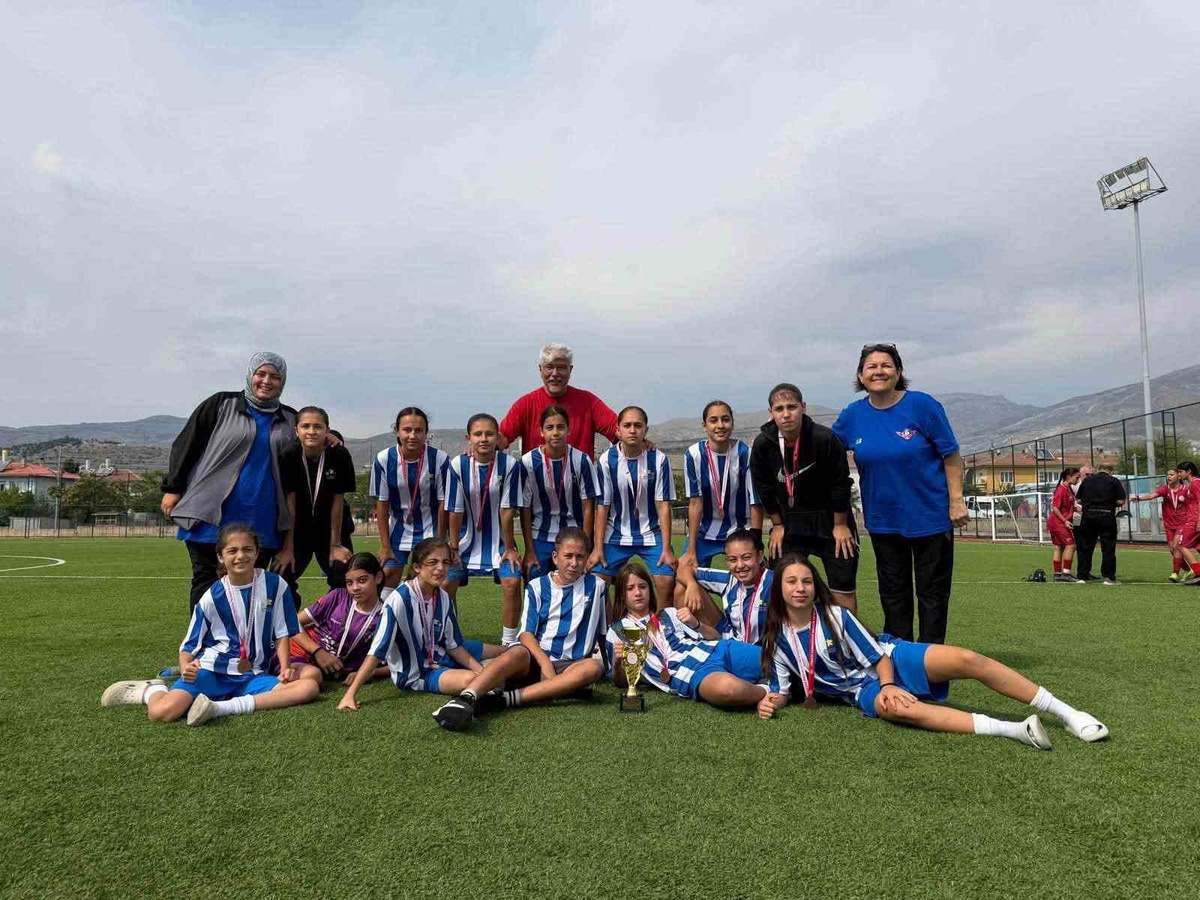 ANALİG Futbol Şampiyonası Erzincan'da Tamamlandı