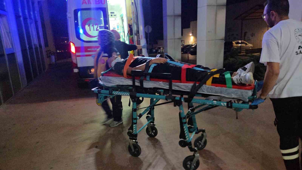 Orhangazi'de Trafik Kazası: Sürücü Yaralandı