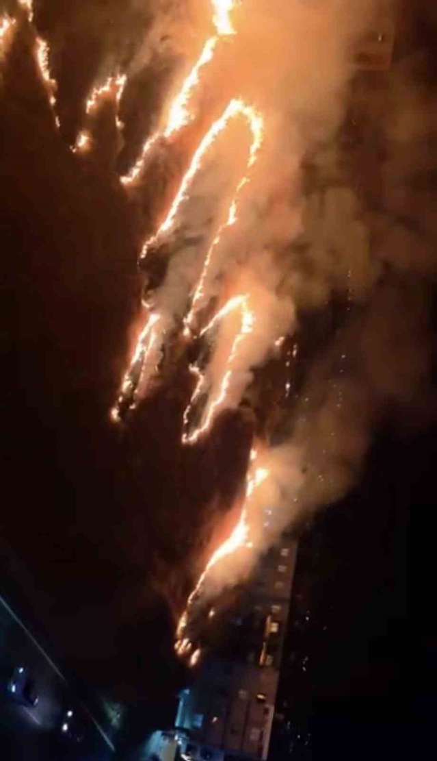 Gelin Alma Töreninde Havai Fişek Yangını