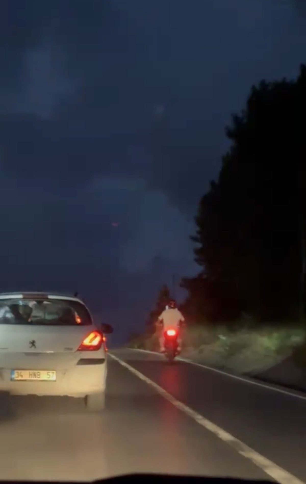 Beykoz'da Motosikletli Tehlikeli Hareketler