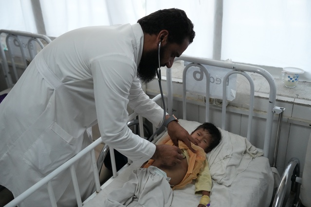 Afganistan'da Çocuklar İçin Yardım Tesisleri Kapatıldı