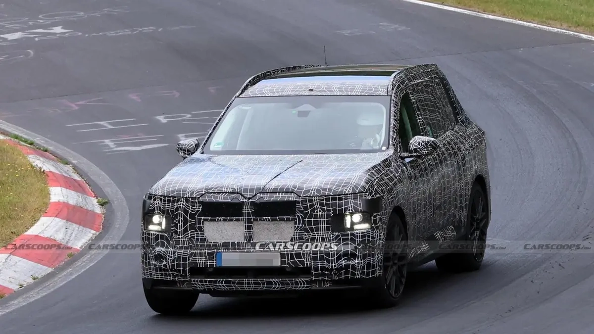 Yeni BMW X7 Testte
