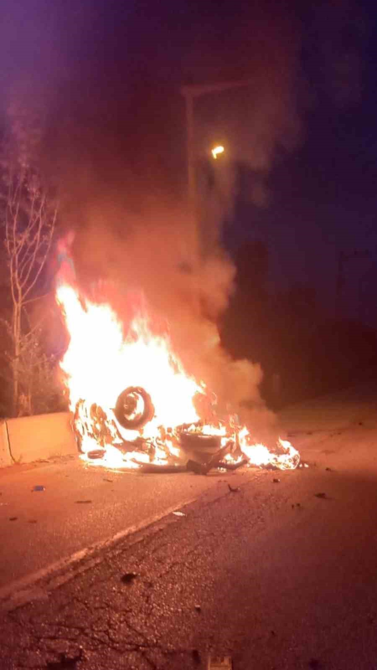 Bolu'da Devrilen Araçta Yangın Çıktı
