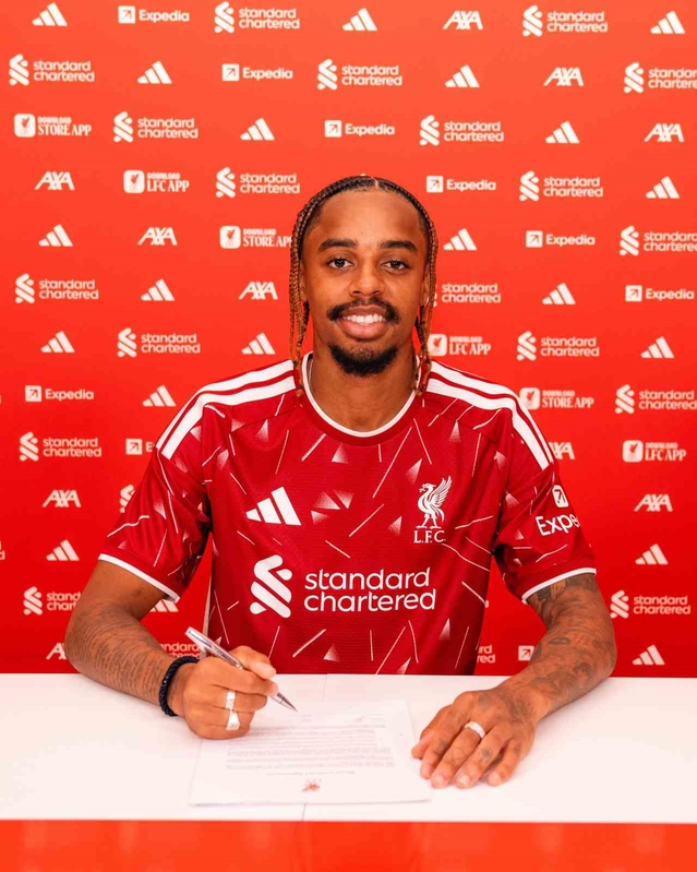 Liverpool, Barcola'yı Transfer Etti
