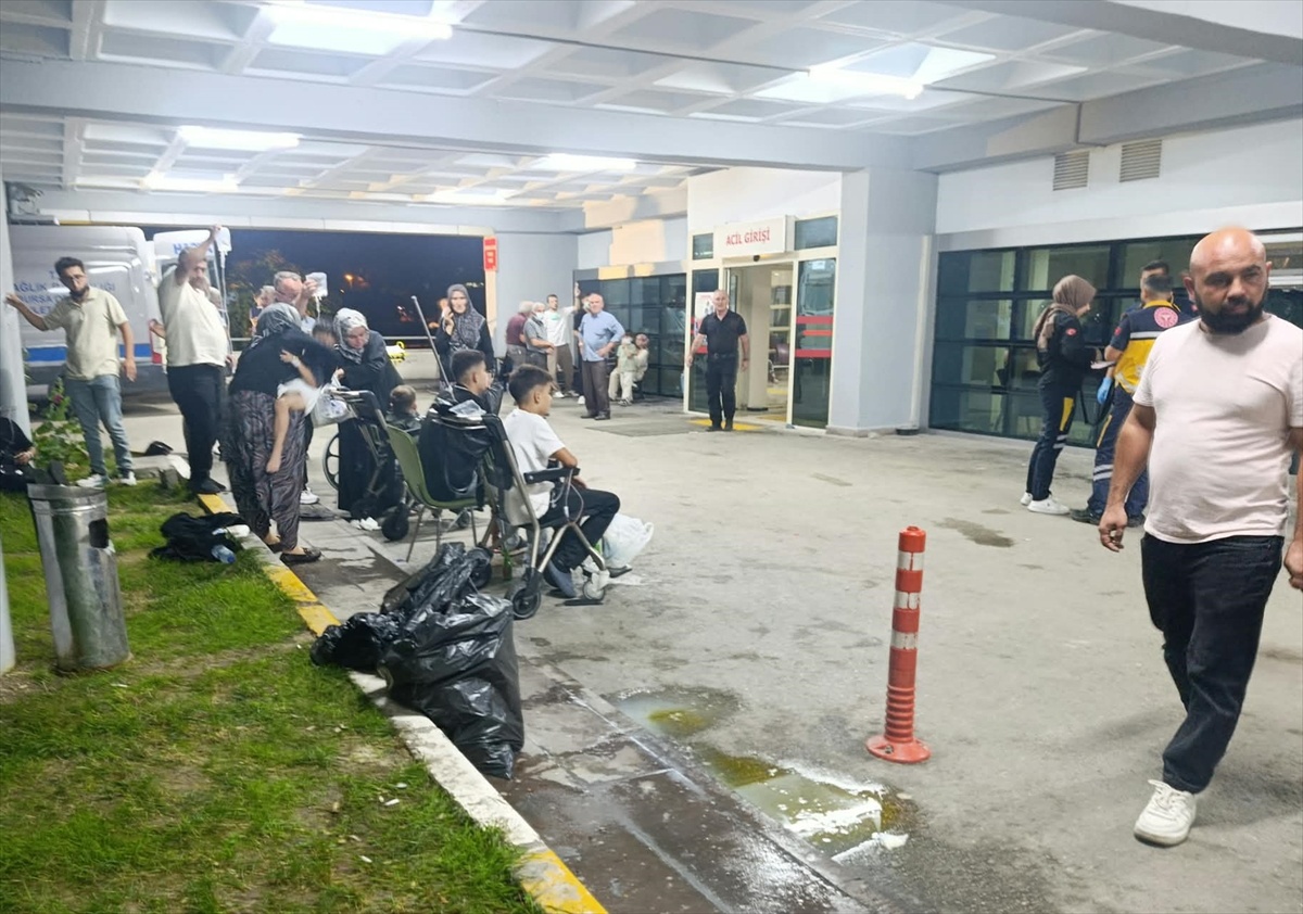 Sünnet düğününde zehirlenme şüphesi: Yüzlerce davetli acile koştu