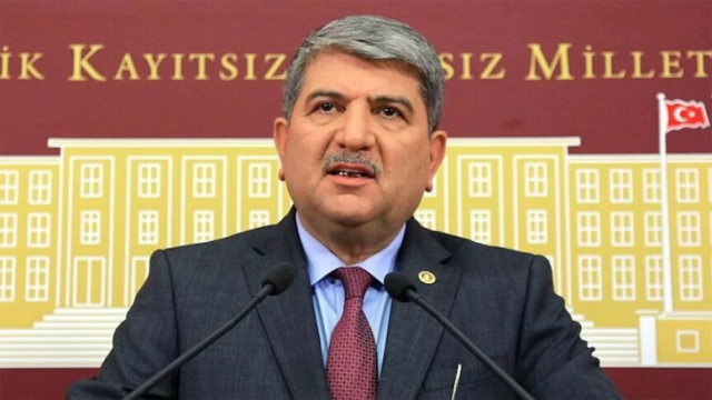 Bursa Milletvekili Torun istifa etti, Yeni Yol 19'a düştü: Bu kez de imdada Yeniden <a class='keyword-sd' href='/refah/' title='Refah'>Refah</a> yetişti
