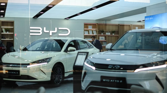 BYD'nin Hisseleri Gelir Düşüşüyle Geriledi