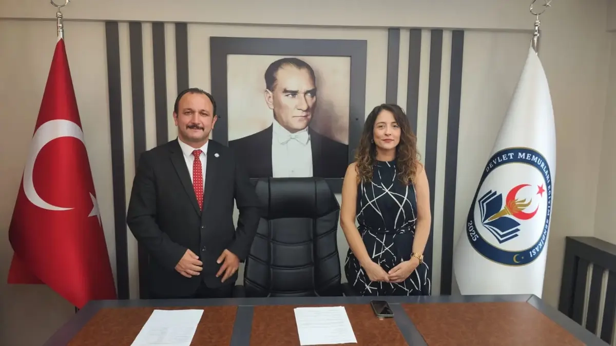 Bursa'da Eğitim Sendikası Ofisi Açıldı
