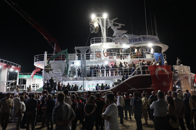 Eyyüp Kadir İnan'dan balıkçılara destek: Siz yeter ki üretin, engelleri aşarız