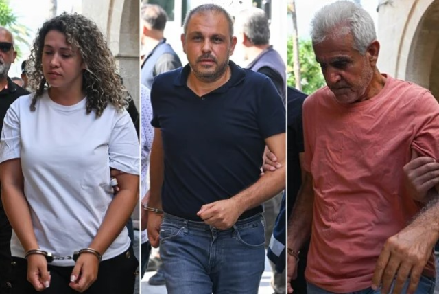 Girne'de alabora olan geminin yan yatma anı kamerada