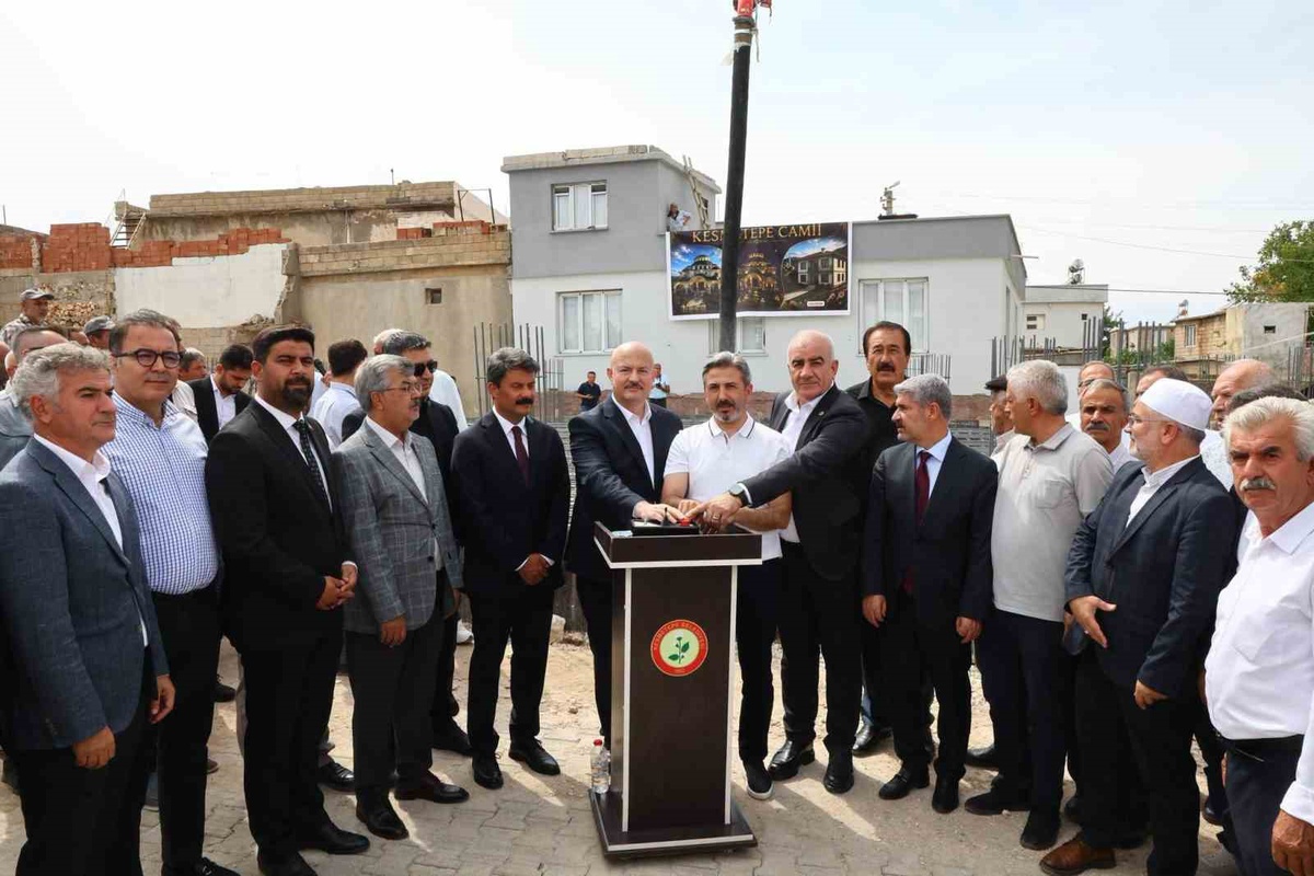 Kesmetepe'ye Yeni Camii Temeli Atıldı