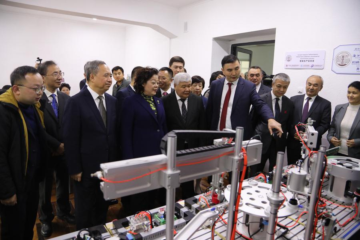 Kırgızistan ve Çin Arasındaki İlişkiler Güçleniyor