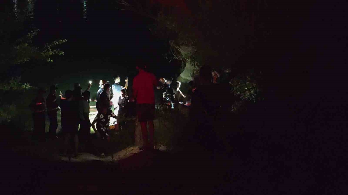Manavgat Şelalesi'nde 6 Kişi Mahsur Kaldı