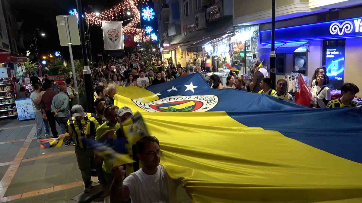 Şile'de Zafer Yürüyüşü Coşkusu