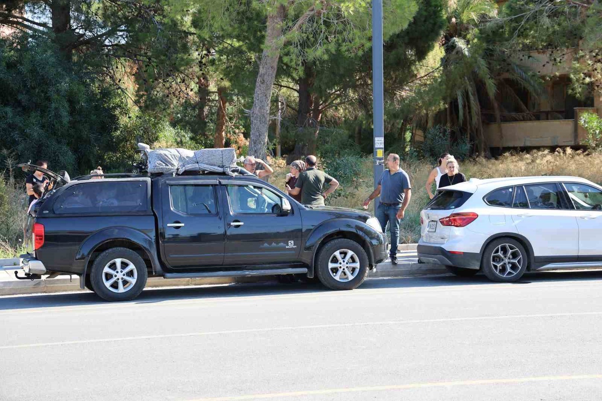 Taşucu Limanı'nda Feribot Bekleyişi