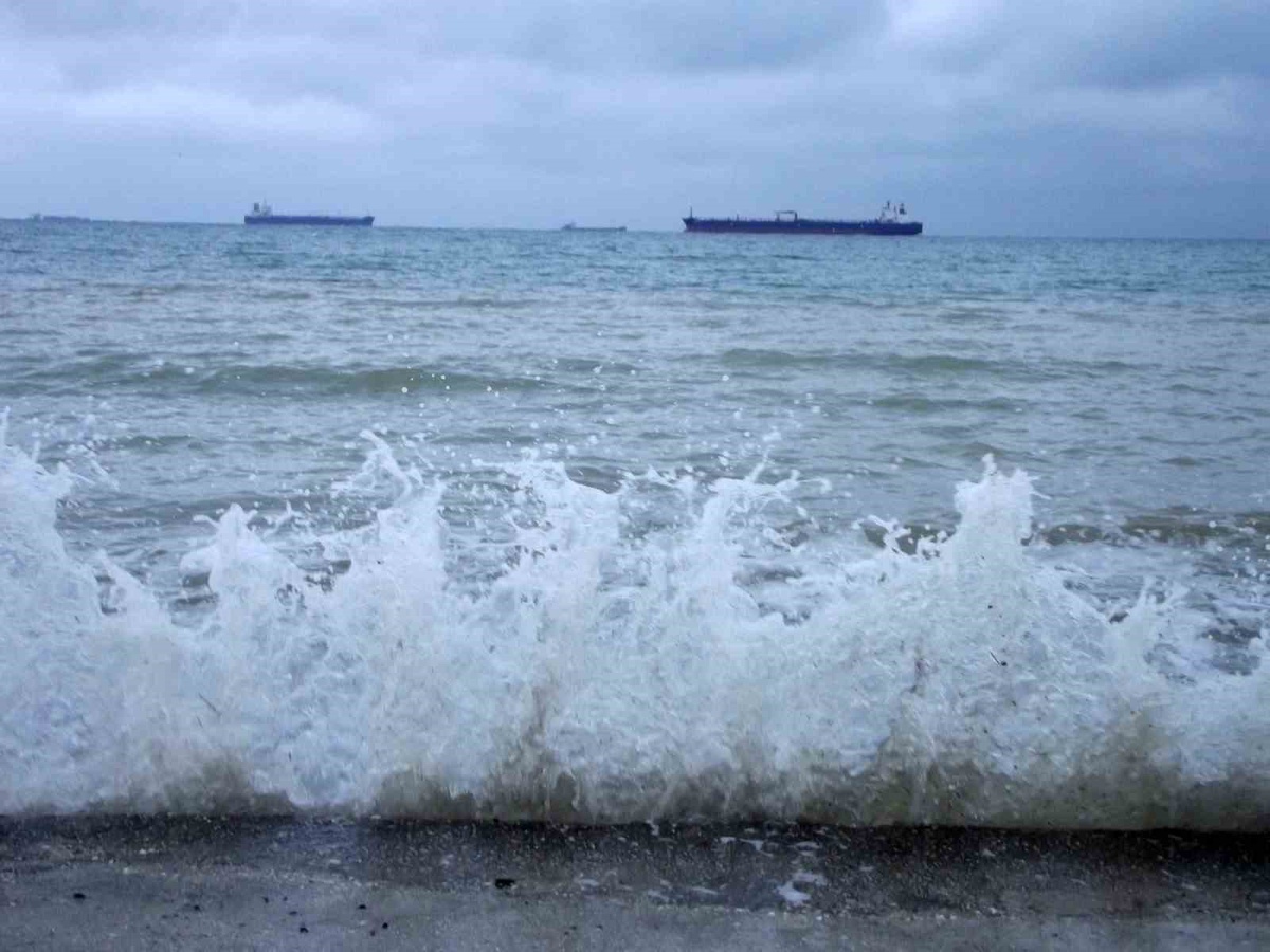 Saray'da Denize Giriş Yasaklandı