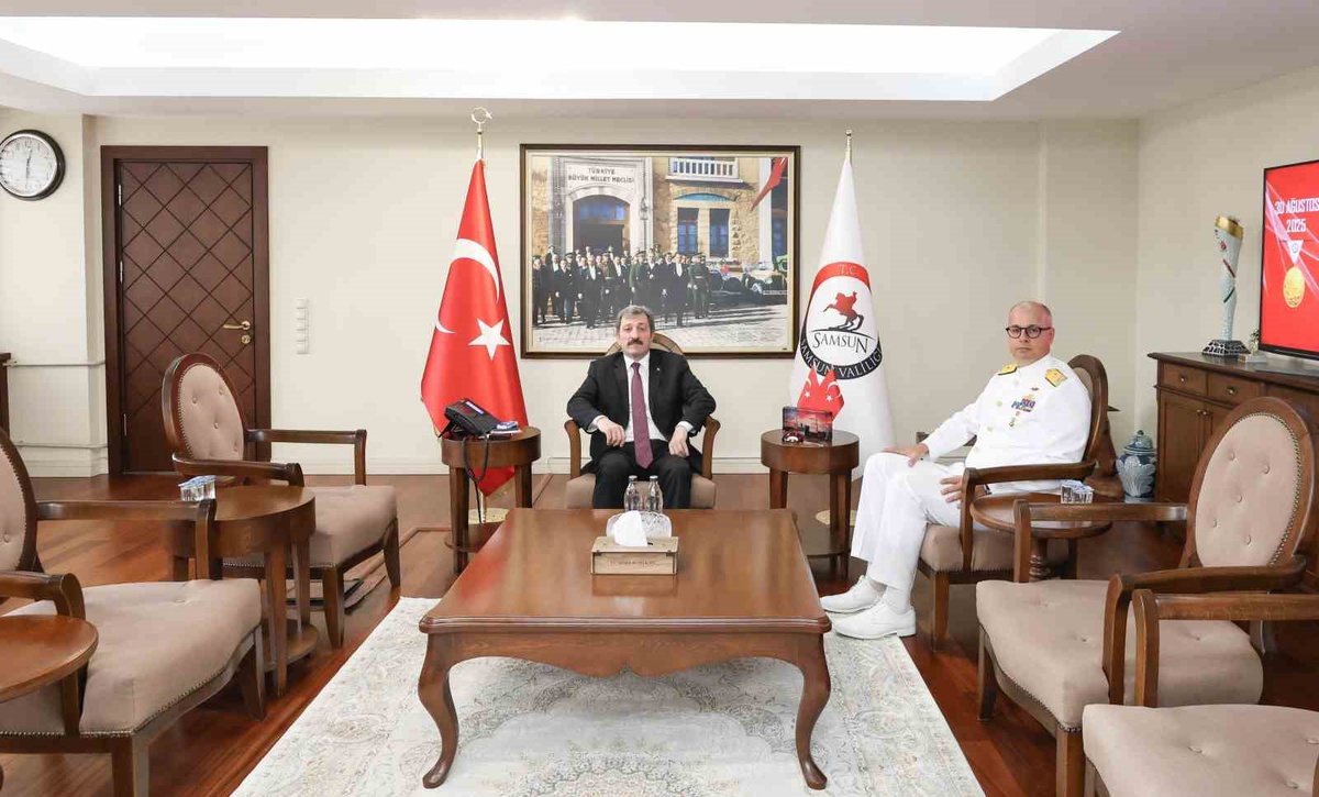 Tuğamiral Gücüyen Karadeniz Komutanı Oldu