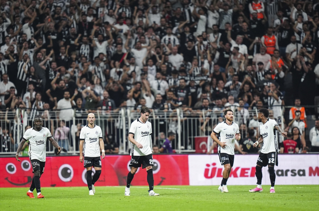 Vlahovic coştu, coşturdu! Beşiktaş'tan Fenerbahçe'ye 6 gollü gözdağı