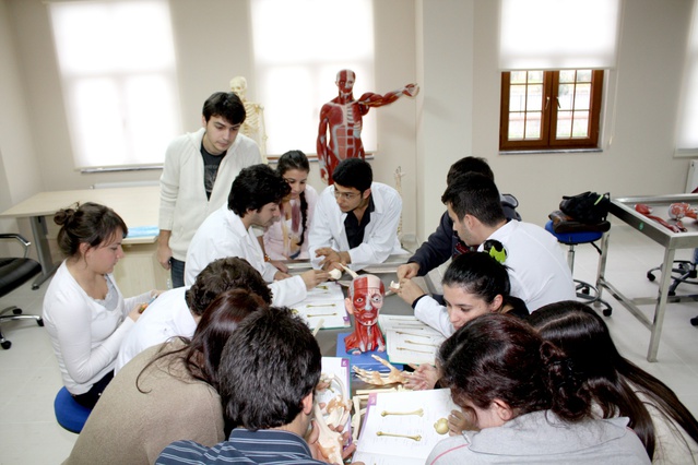 YKS 2026 İlk Bin Sonuçları: Sayısaldan Tıp ve Mühendisliğe, Eşit Ağırlıktan Hukuka Yoğun Yerleşme