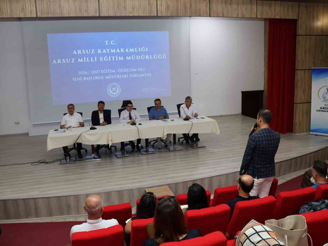 Arsuz'da 2026-2027 Eğitim Yılı Öncesi Okul Müdürleri Toplantısı Yapıldı, Güvenlik Tedbirleri Ele Alındı